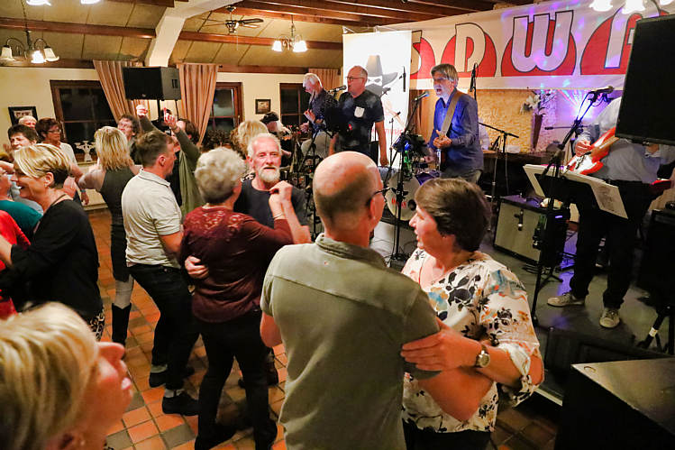 19 okt 2018 - SDWA terug naar de sixties avond met 'The Outlaws'_55